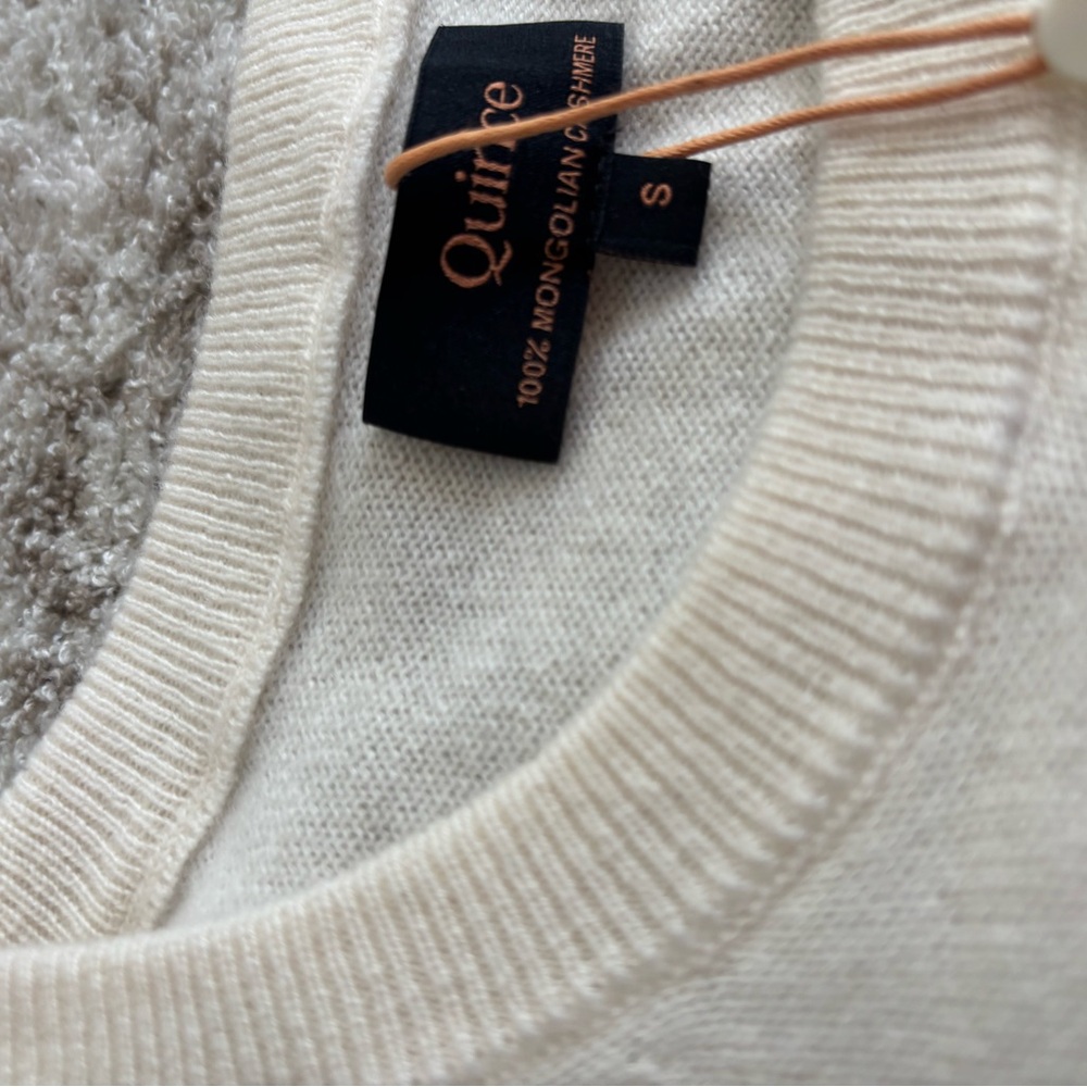 Quince Mongolian Cashmere Crewneck Sweater - Picture 3 of 5